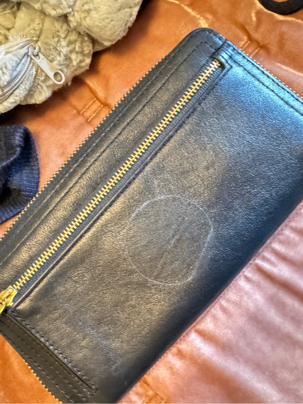 Fossil Black Leather Zip Wallet - Classic Organizer